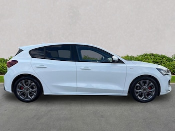 Used Ford Focus 2024 for sale - 79115308: Photo