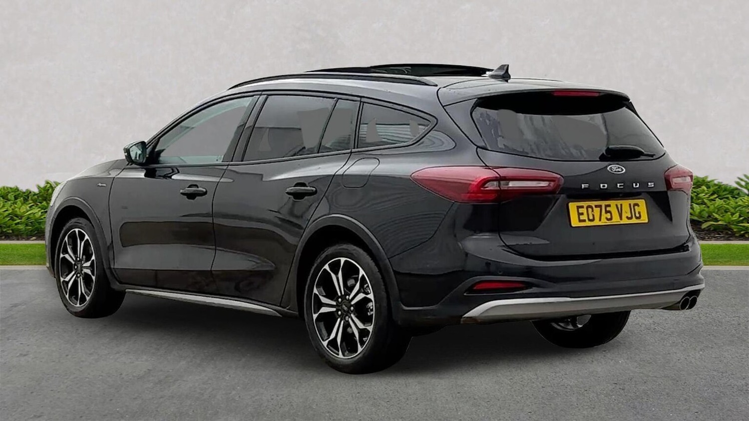 Used Ford Focus 2025 for sale - 78106309: Photo 2