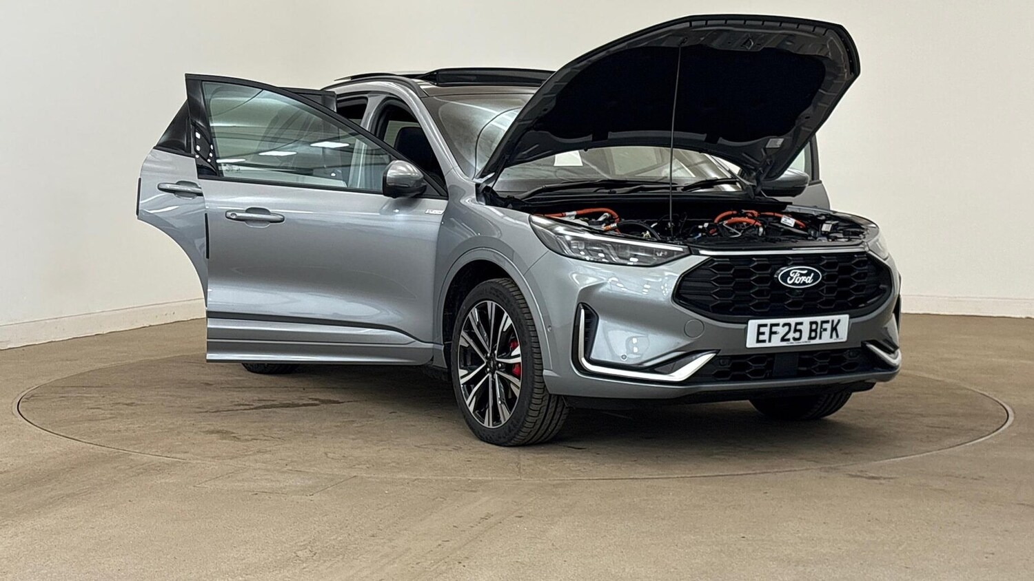 Used Ford Kuga 2025 for sale - 76637667: Photo 25