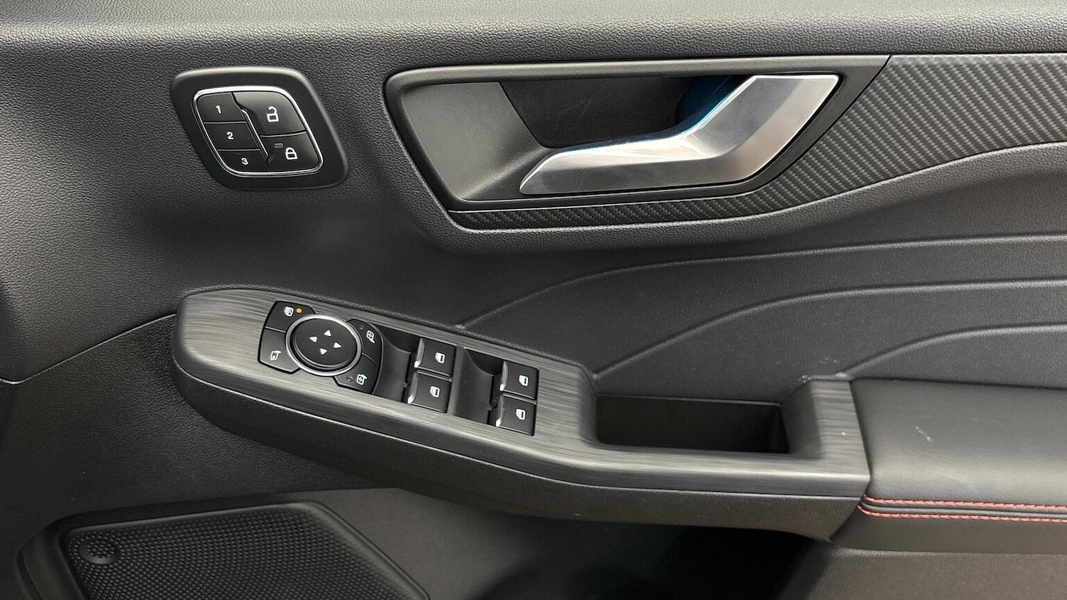 Used Ford Kuga 2025 for sale - 76637667: Photo 9