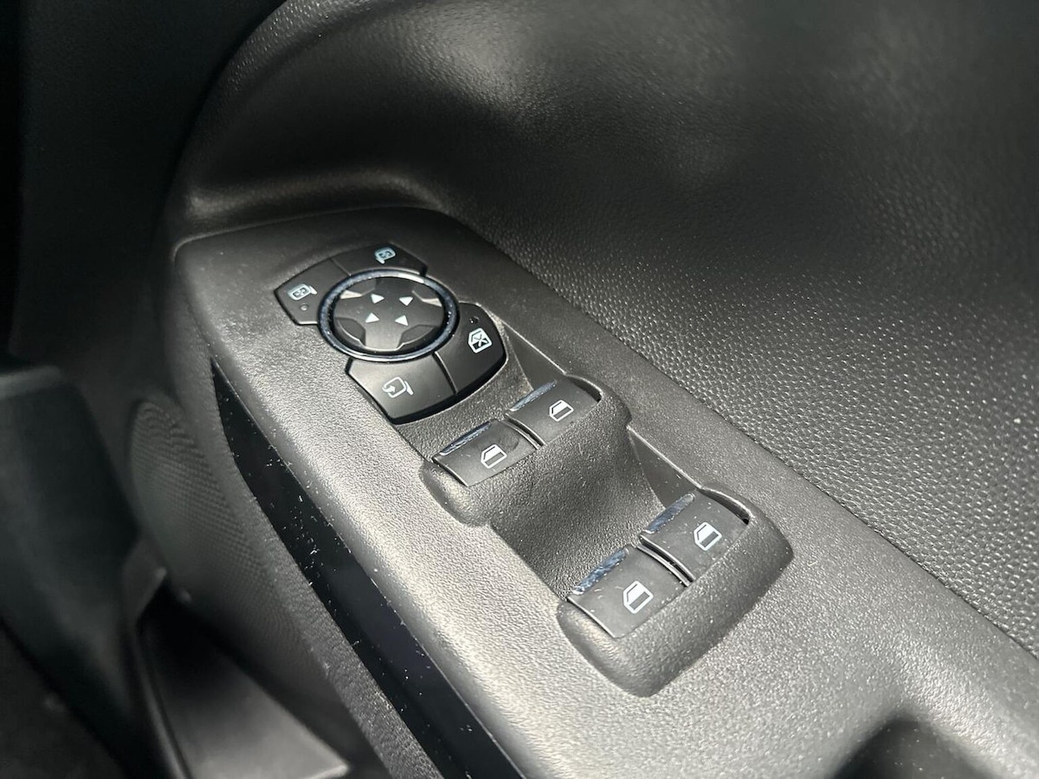 Used Ford Ecosport 2023 for sale - 76403427: Photo 21