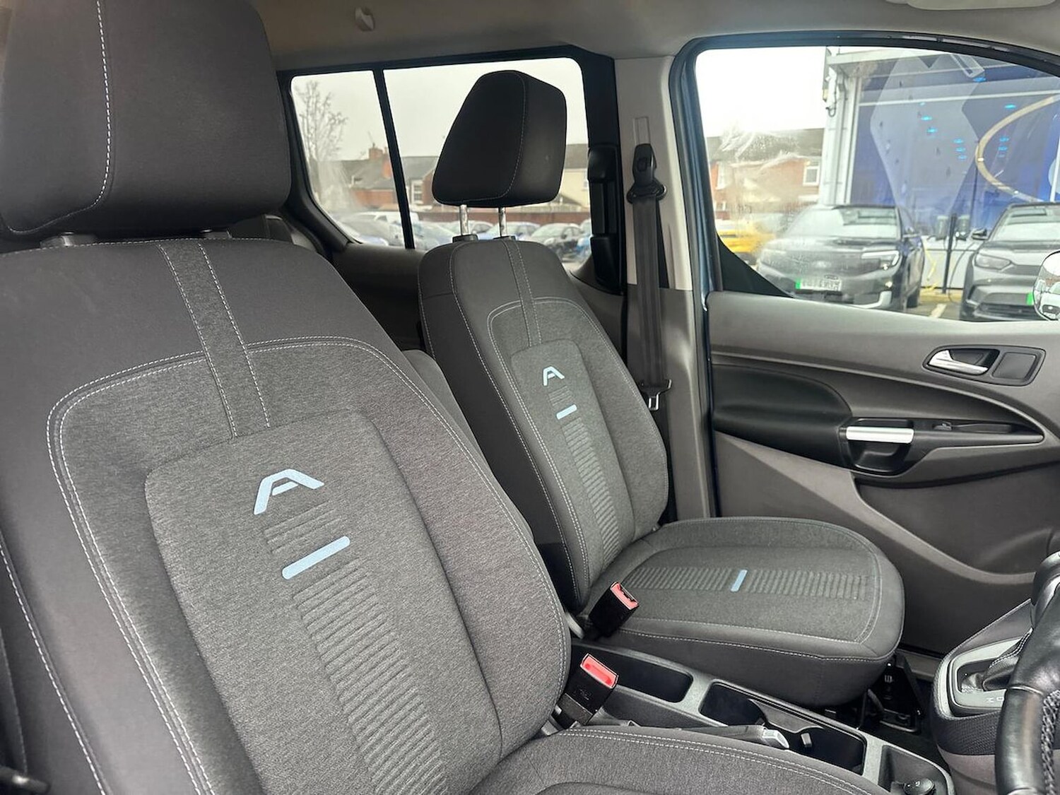 Used Ford Grand Tourneo Connect 2022 for sale - 77489046: Photo 32