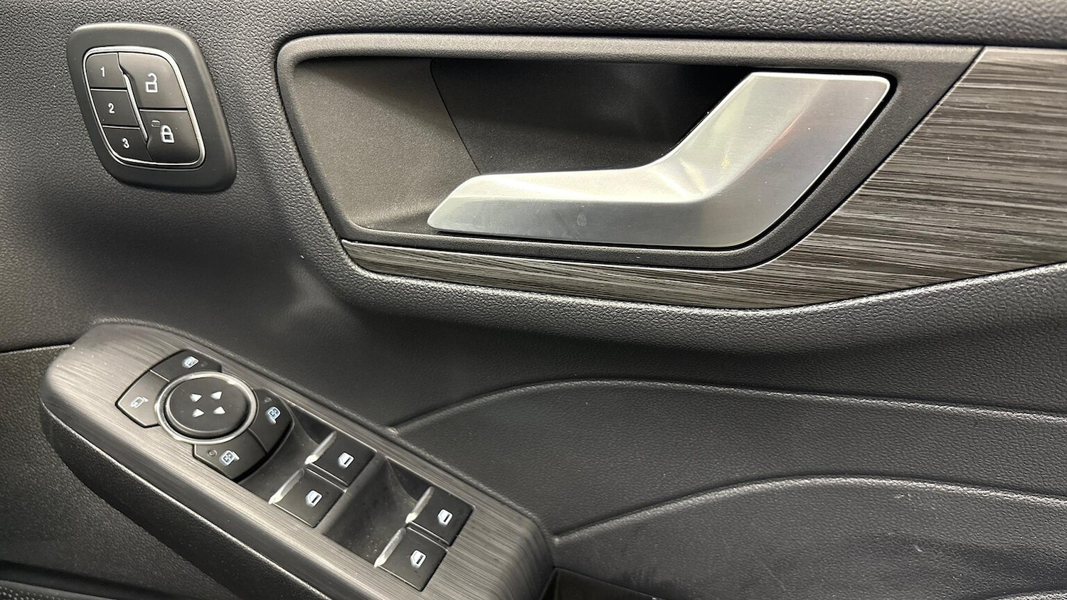 Used Ford Kuga 2025 for sale - 76591383: Photo 25