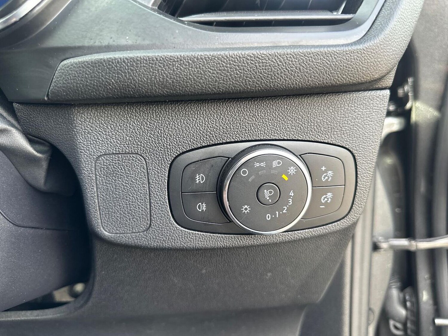 Used Ford Focus 2023 for sale - 78194885: Photo 34