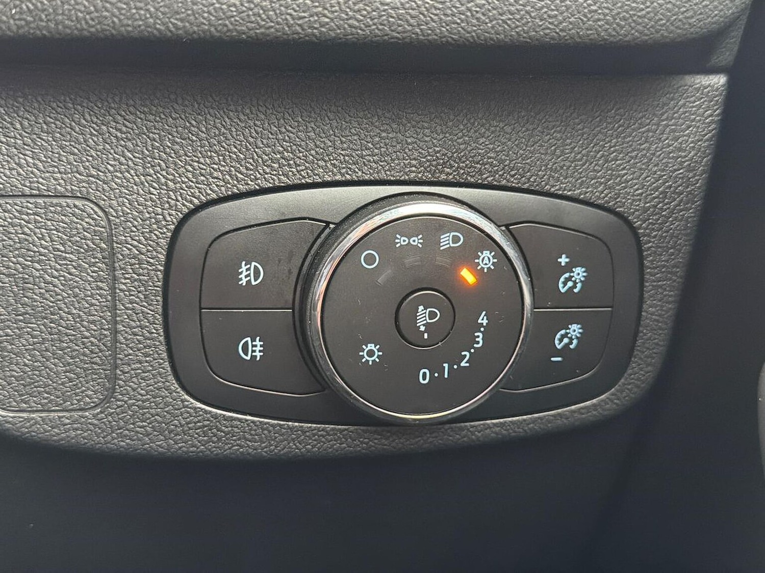 Used Ford Focus 2023 for sale - 76461842: Photo 13