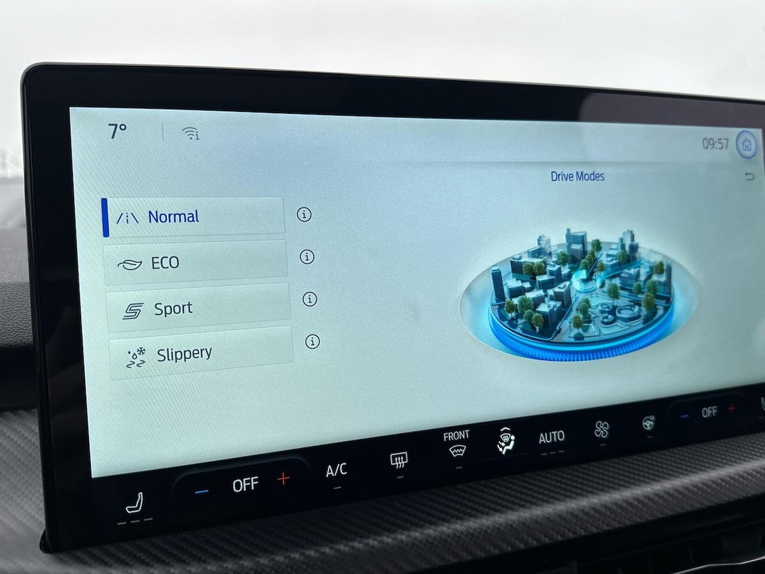 Used Ford Kuga 2025 for sale - 78144464: Photo 27