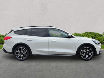 Used Ford Focus 2022 for sale - 79445163: Photo