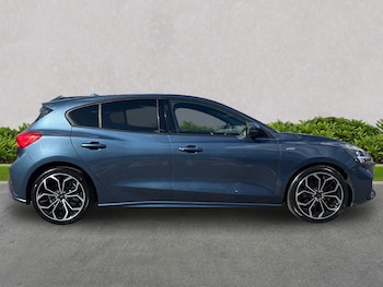 Used Ford Focus 2021 for sale - 78305470: Photo