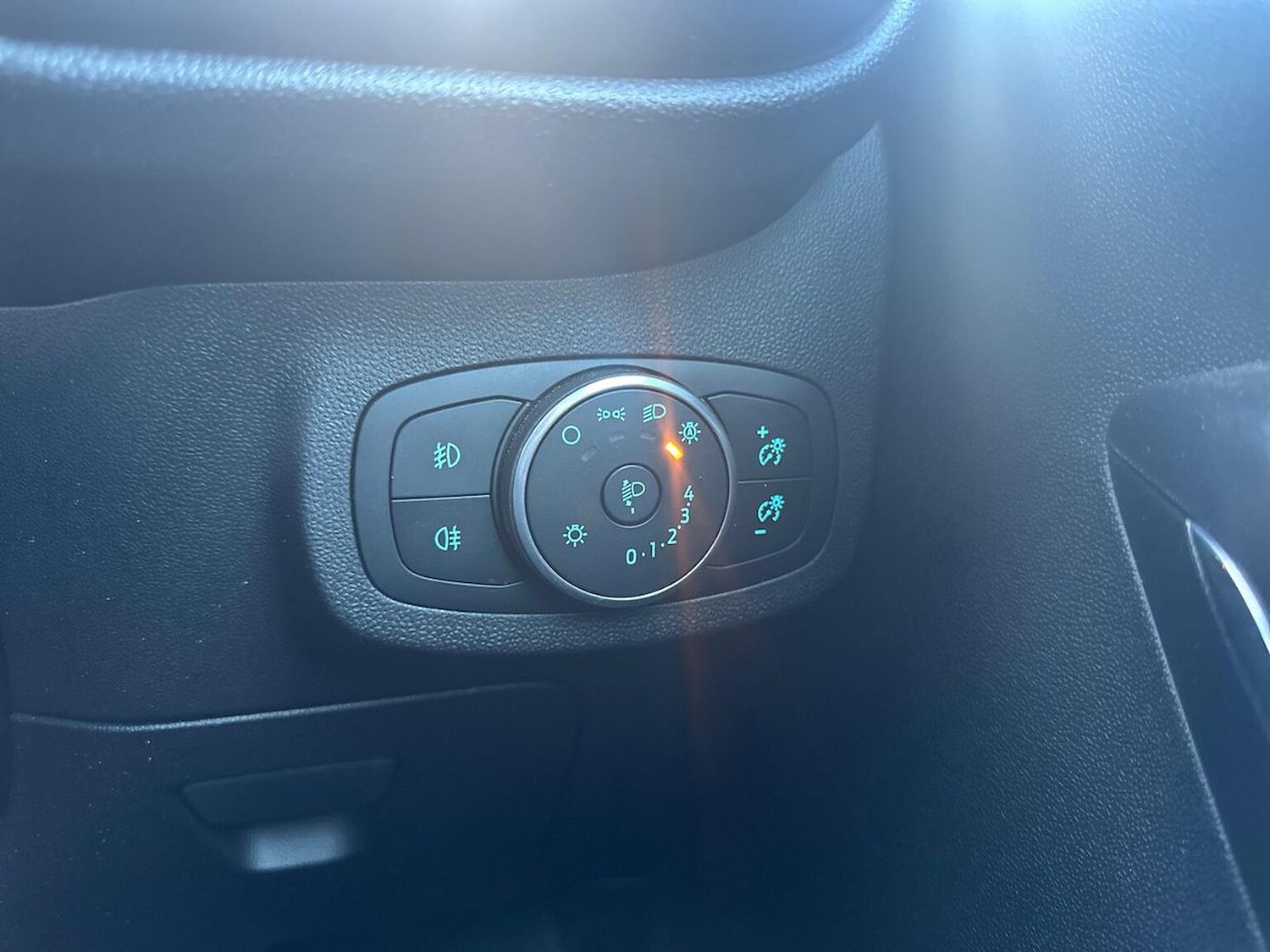 Used Ford Fiesta 2018 for sale - 76387202: Photo 22