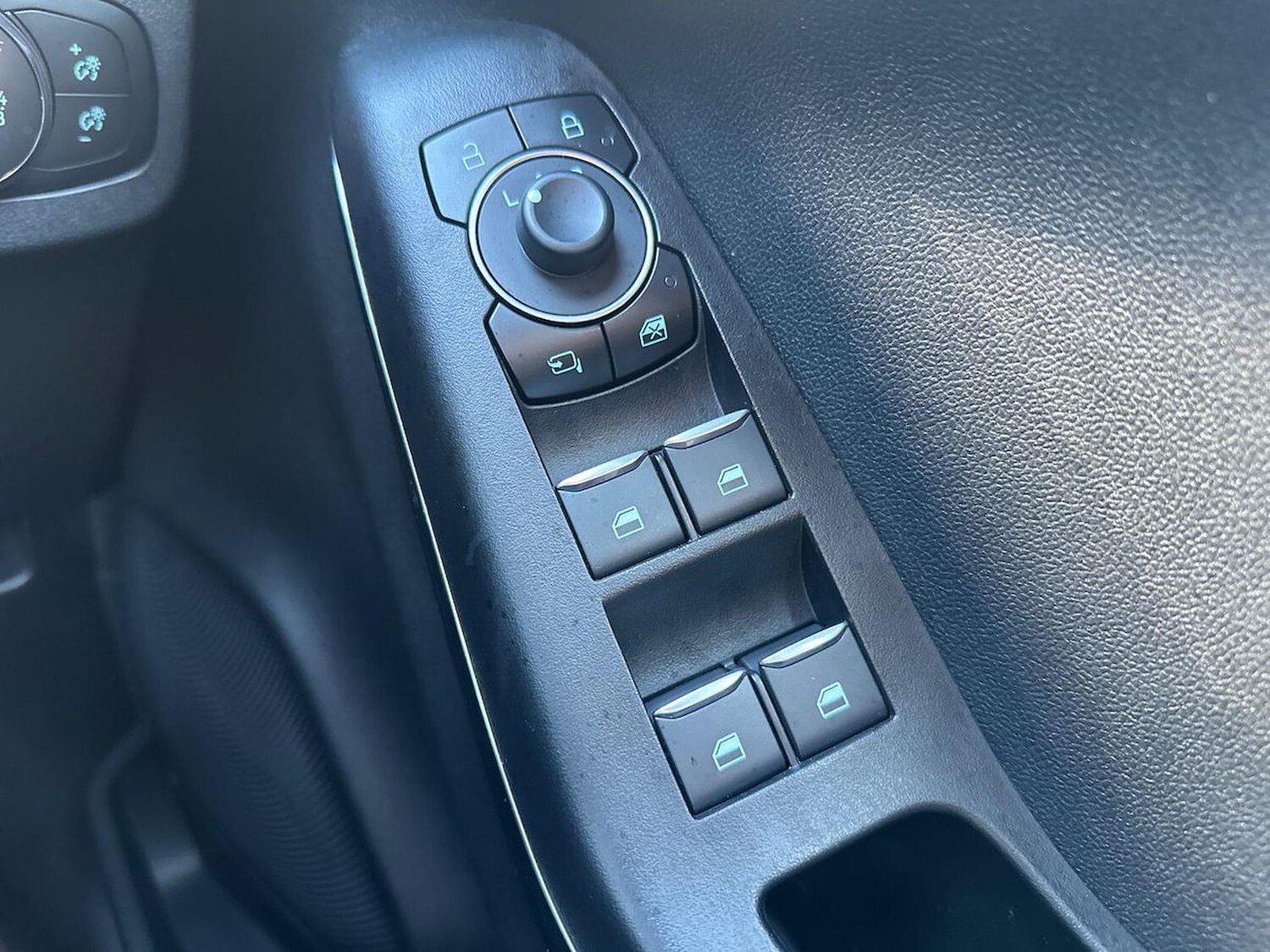 Used Ford Puma 2024 for sale - 78195109: Photo 23