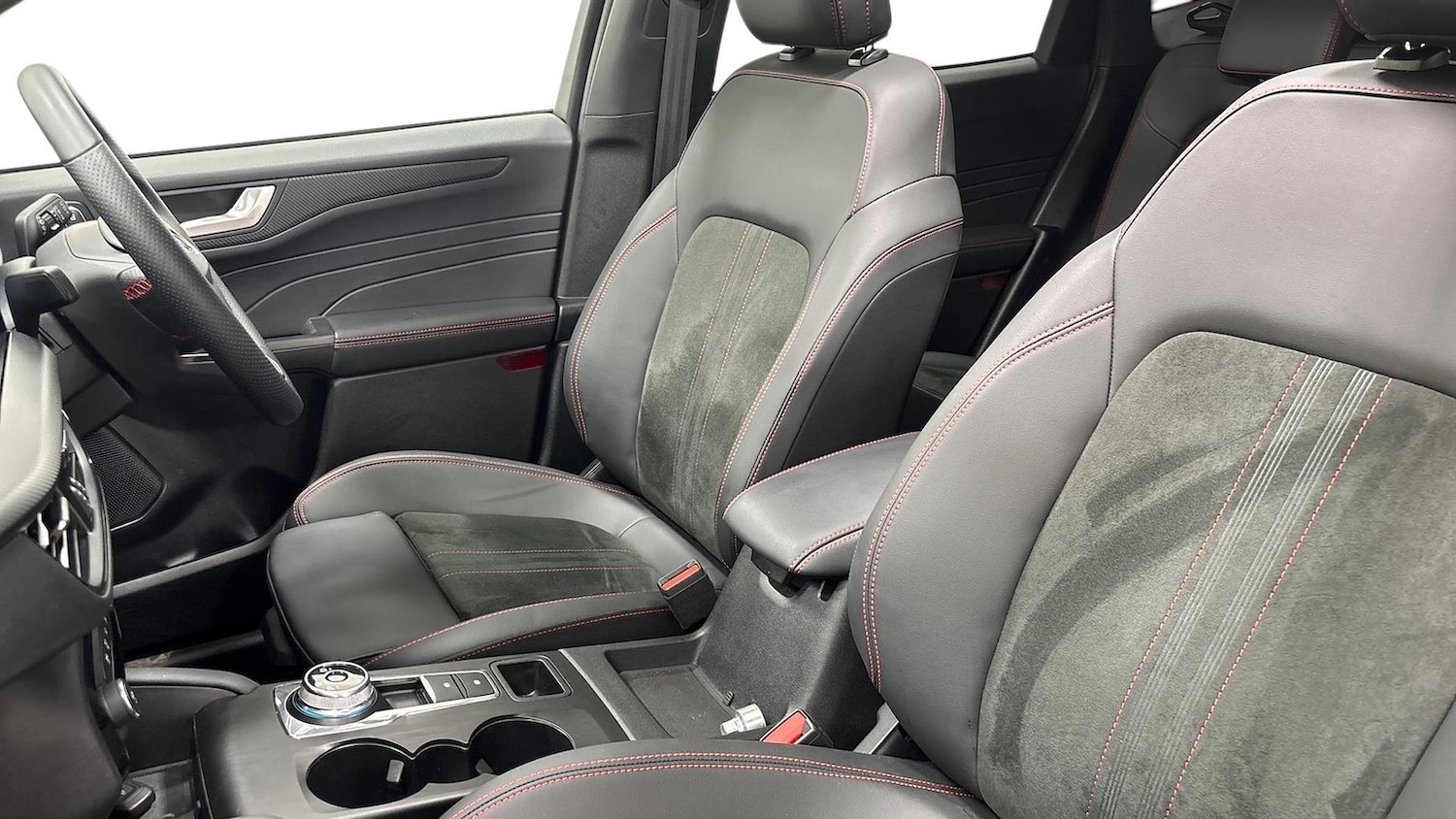 Used Ford Kuga 2025 for sale - 76591388: Photo 8