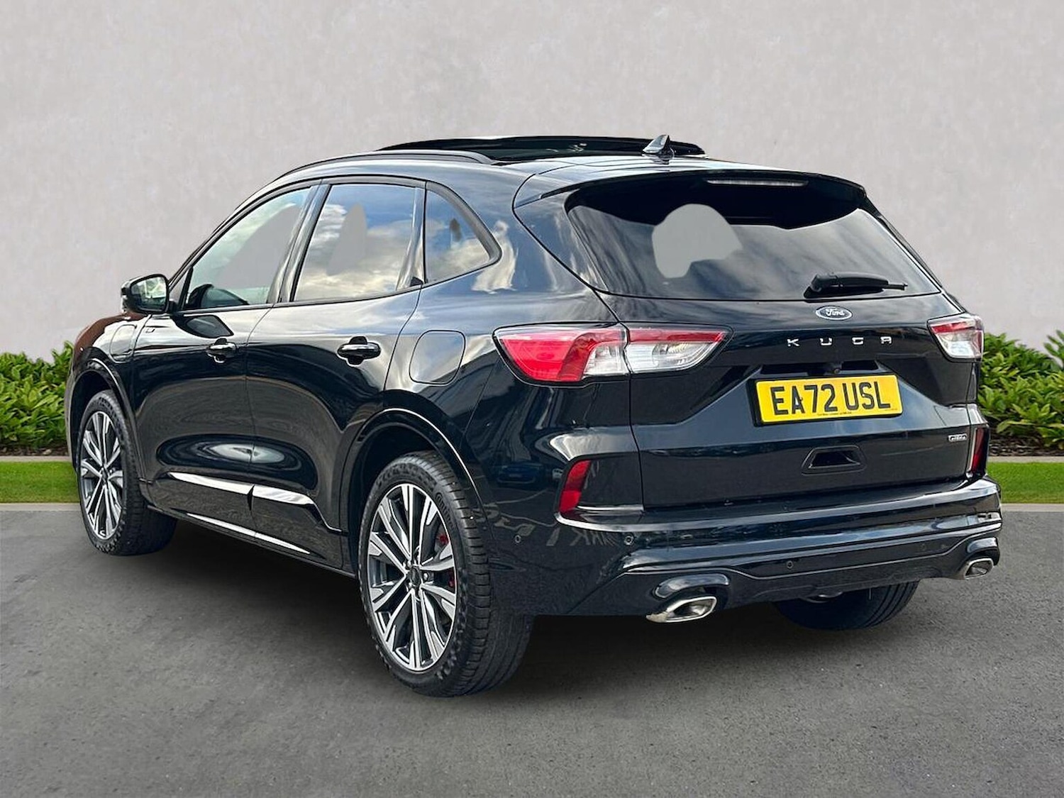 Used Ford Kuga 2023 for sale - 76526122: Photo 2