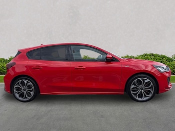 Used Ford Focus 2023 for sale - 78889310: Photo