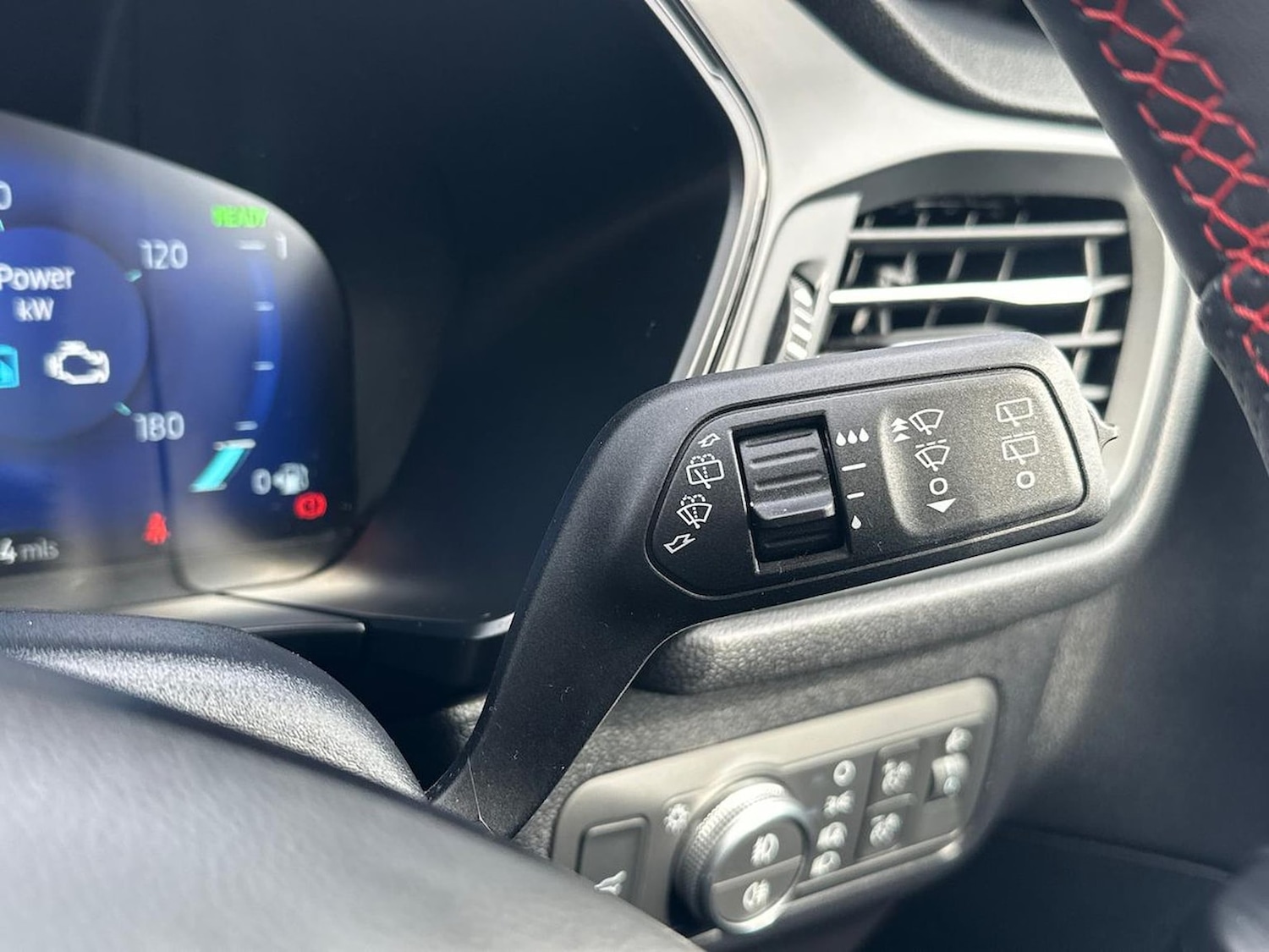 Used Ford Kuga 2023 for sale - 78194978: Photo 31