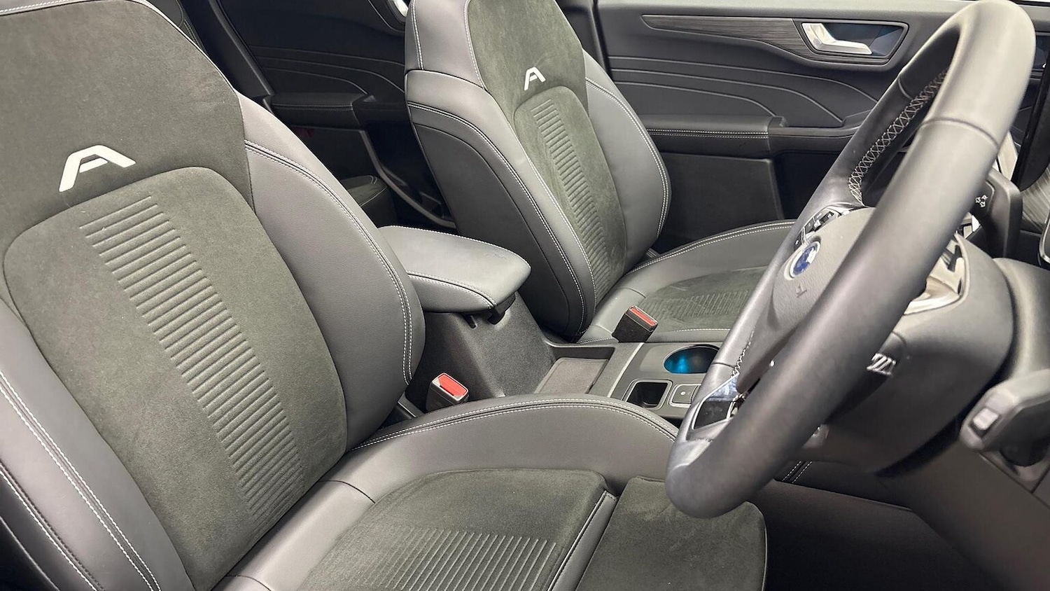 Used Ford Kuga 2025 for sale - 76837178: Photo 20