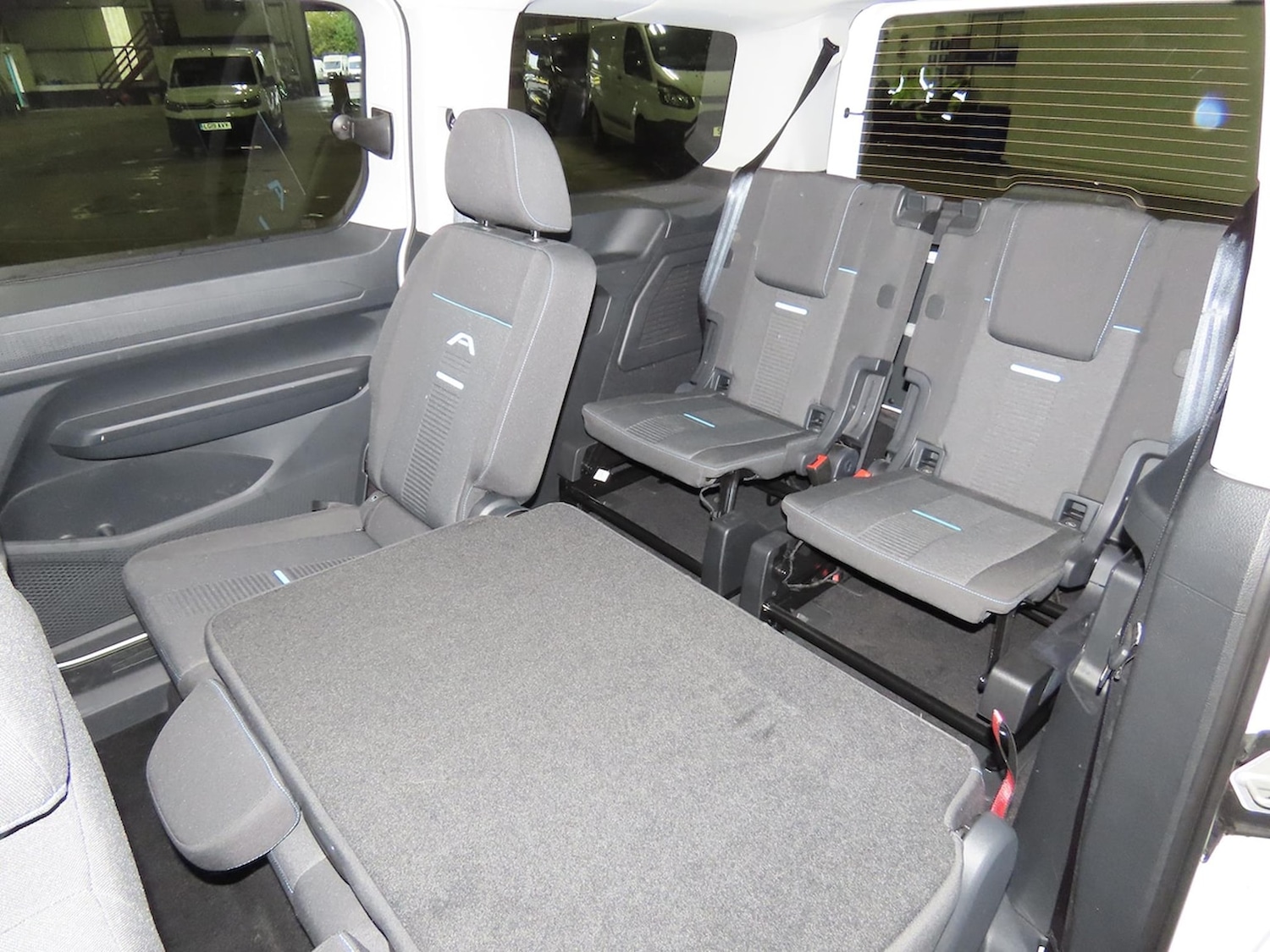 Used Ford Grand Tourneo Connect 2025 for sale - 76594651: Photo 26