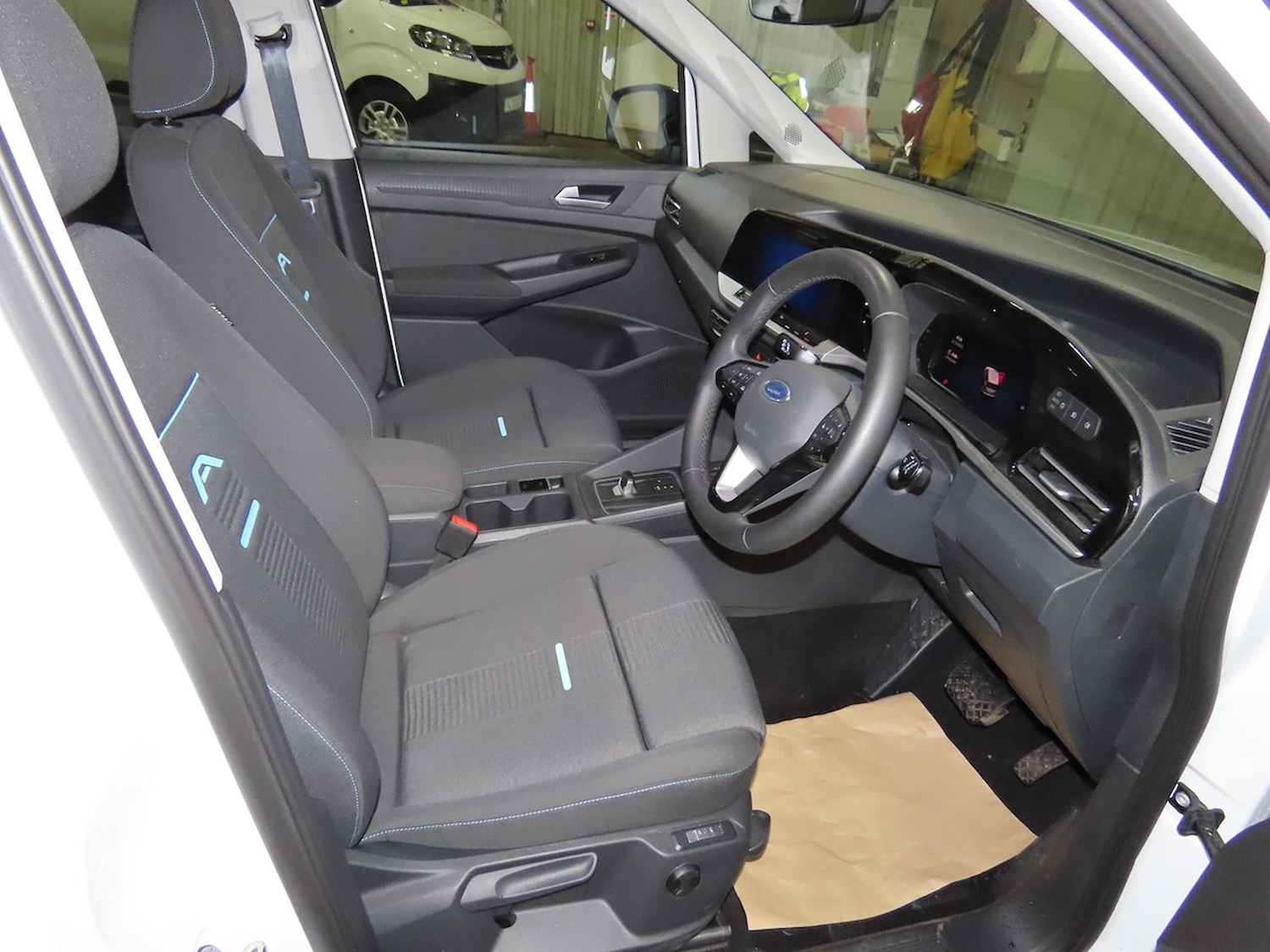 Used Ford Grand Tourneo Connect 2025 for sale - 76594651: Photo 29