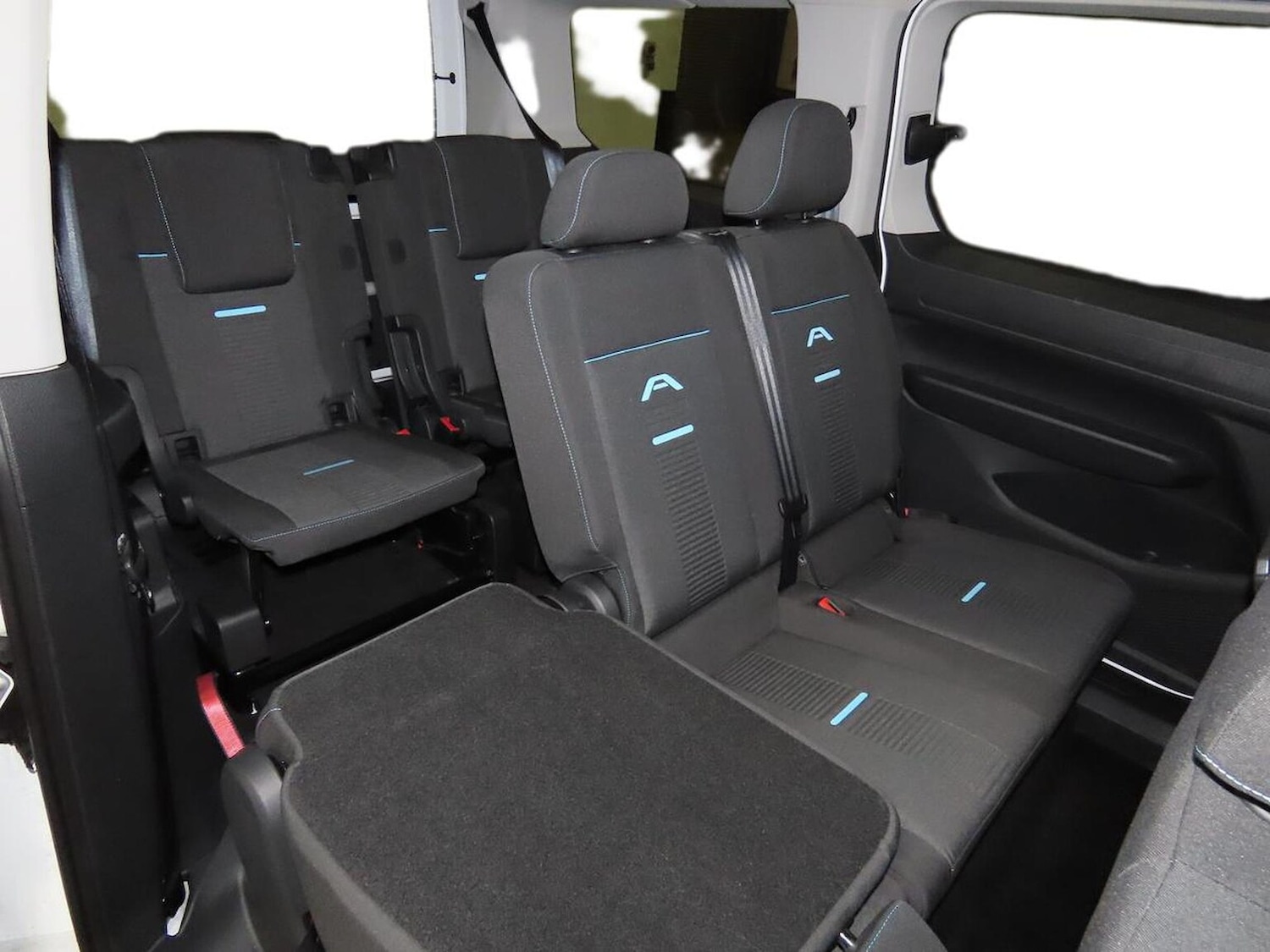 Used Ford Grand Tourneo Connect 2025 for sale - 76594651: Photo 6