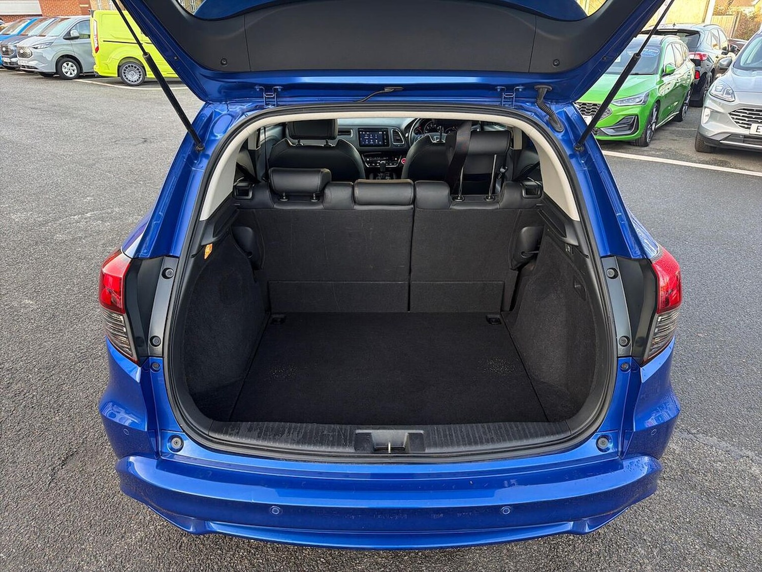 Used Honda HR-V 2020 for sale - 76935380: Photo 17