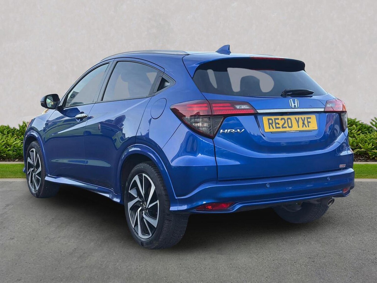 Used Honda HR-V 2020 for sale - 76935380: Photo 2