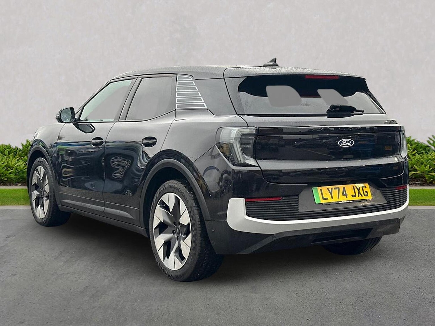 Used Ford Explorer 2024 for sale - 77629328: Photo 2