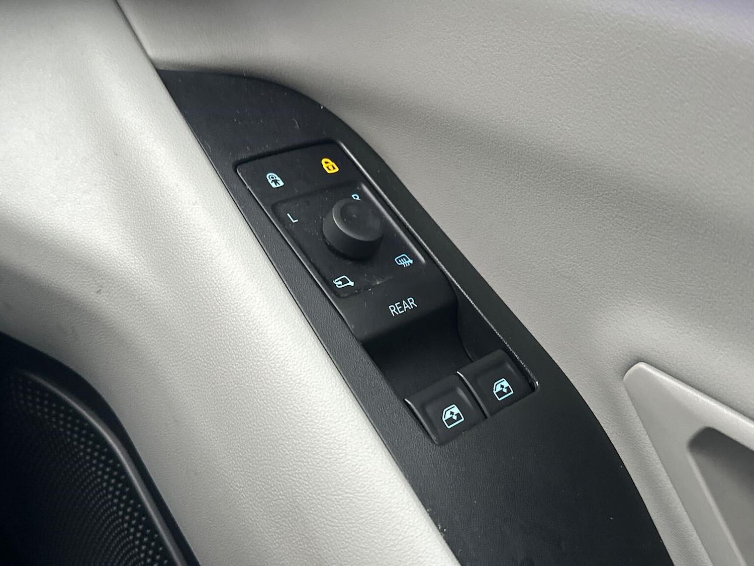 Used Ford Explorer 2024 for sale - 77629328: Photo 21