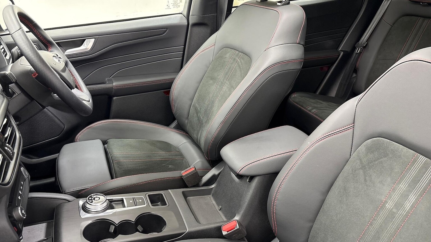 Used Ford Kuga 2025 for sale - 76837186: Photo 21