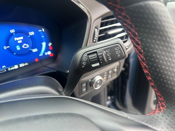 Used Ford Kuga 2023 for sale - 76299402: Photo 30