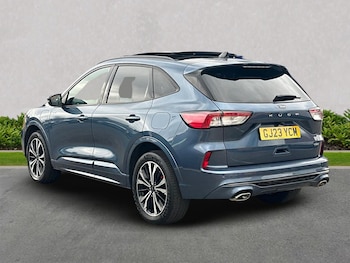 Used Ford Kuga 2023 for sale - 76273523: Photo 2