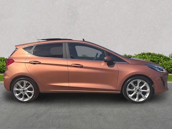 Used Ford Fiesta 2018 for sale - 79501023: Photo