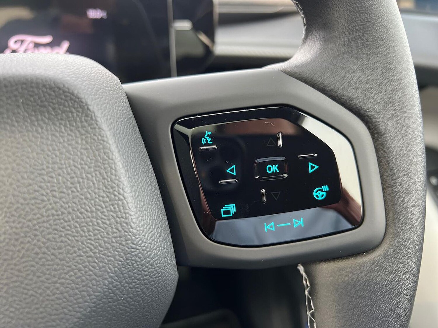 Used Ford Explorer 2024 for sale - 77489073: Photo 27