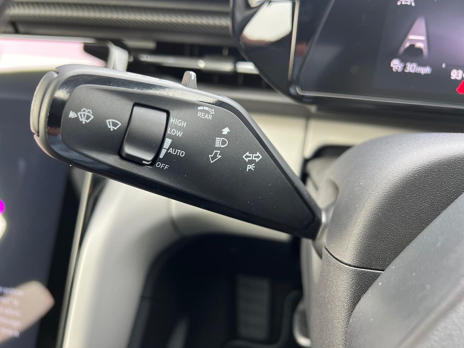 Used Ford Explorer 2024 for sale - 77489073: Photo 28