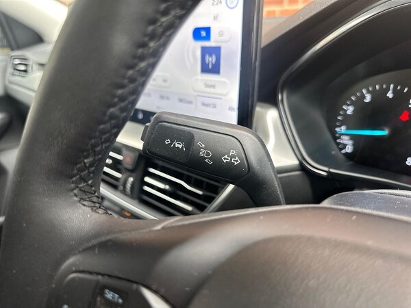 Used Ford Focus 2022 for sale - 76237075: Photo 28