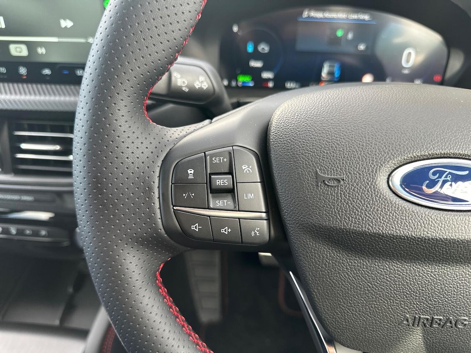 Used Ford Kuga 2025 for sale - 76357899: Photo 26
