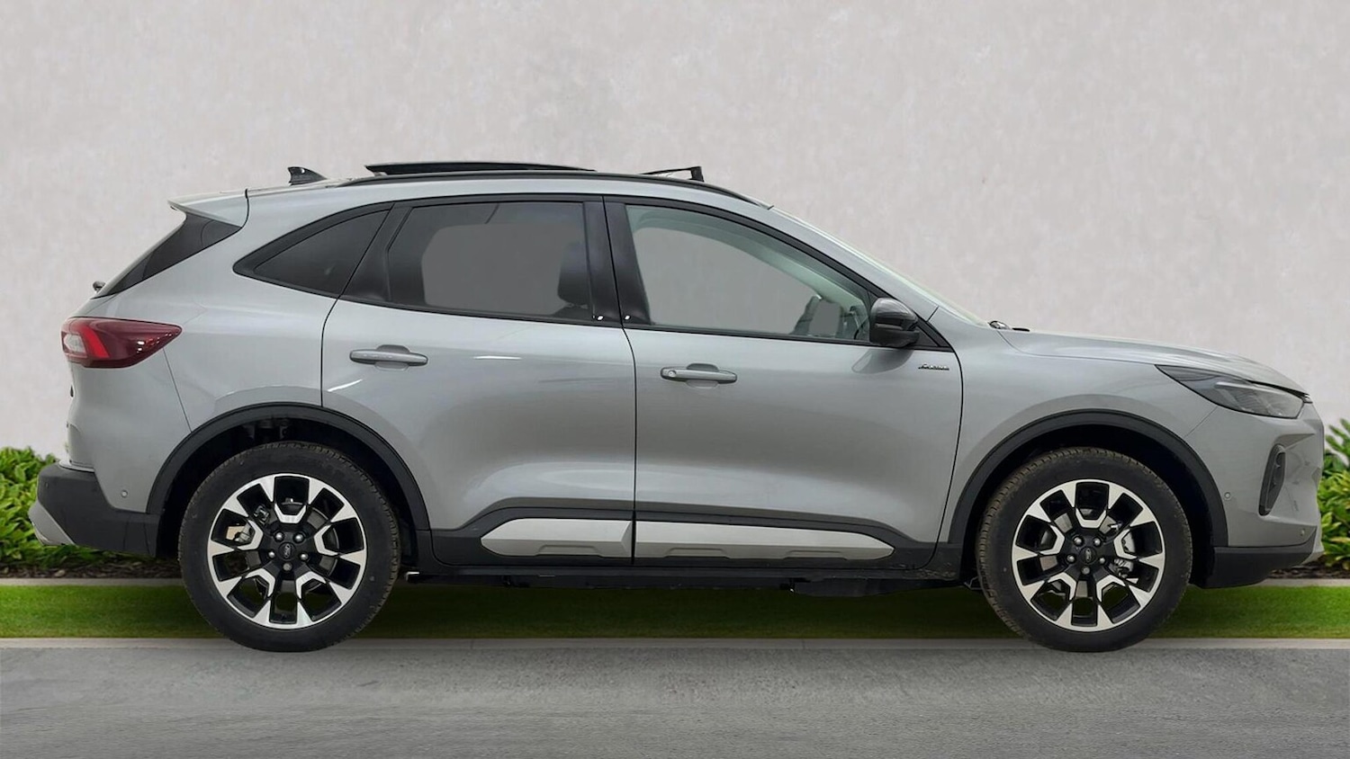 Used Ford Kuga 2025 for sale - 76918935: Photo 3