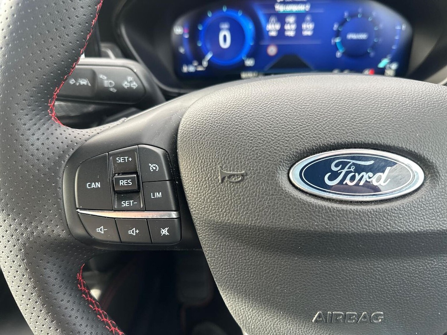 Used Ford Focus 2023 for sale - 76396883: Photo 26