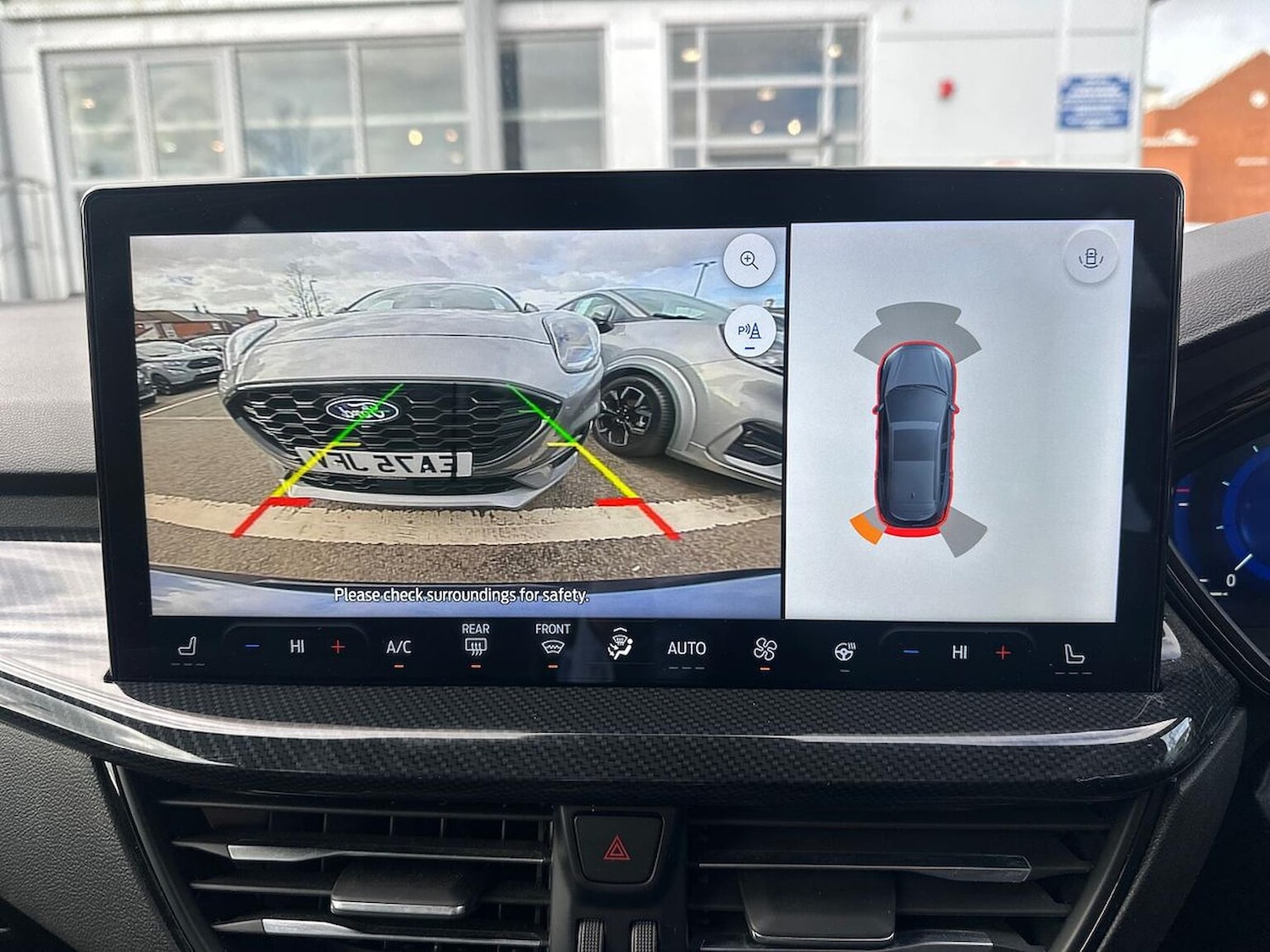 Used Ford Focus 2023 for sale - 76396883: Photo 3