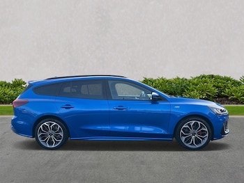 Used Ford Focus 2022 for sale - 76418228: Photo