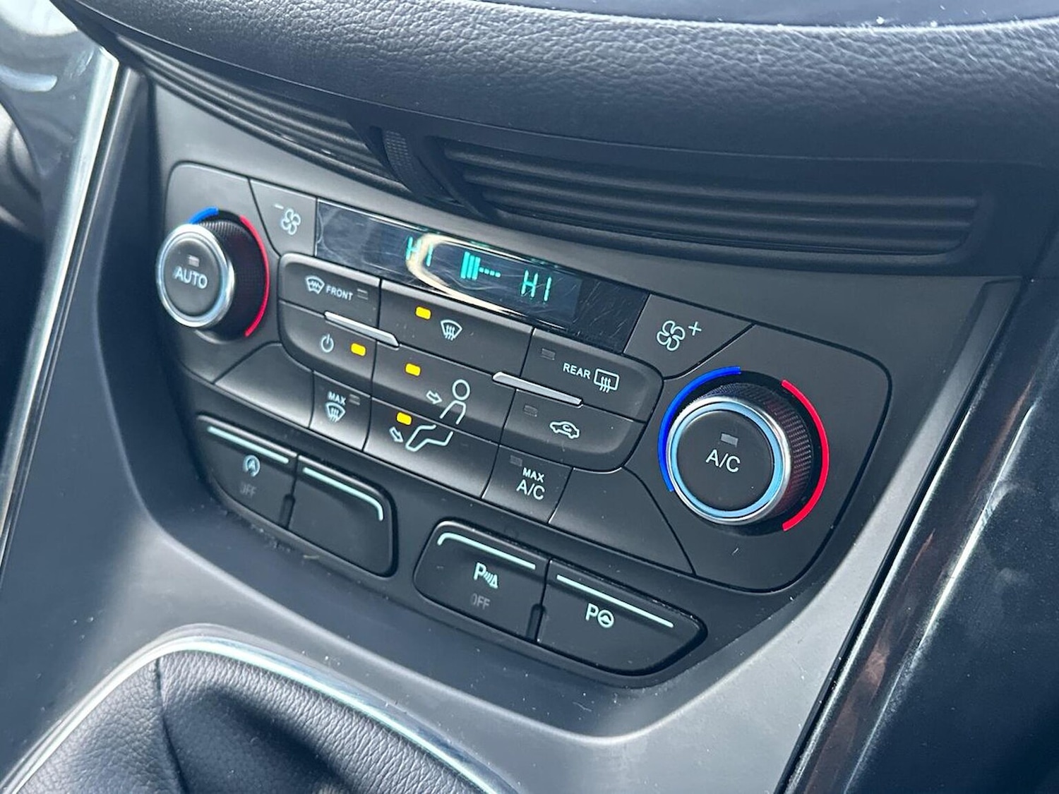 Used Ford Kuga 2018 for sale - 76777342: Photo 12