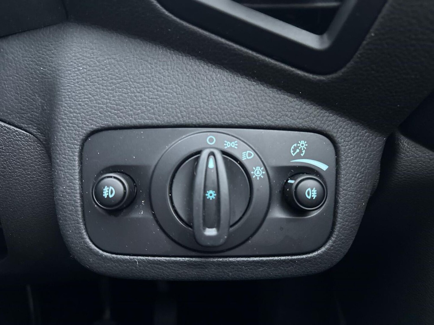 Used Ford Kuga 2018 for sale - 76554320: Photo 24