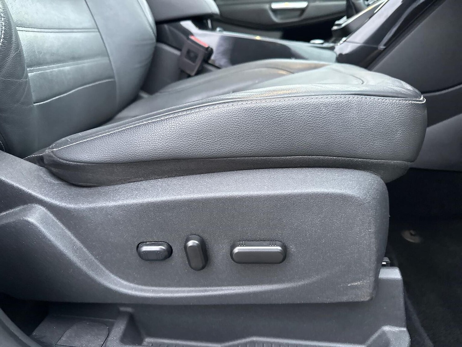 Used Ford Kuga 2018 for sale - 76554320: Photo 31