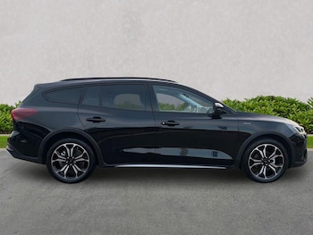 Used Ford Focus 2025 for sale - 76588611: Photo