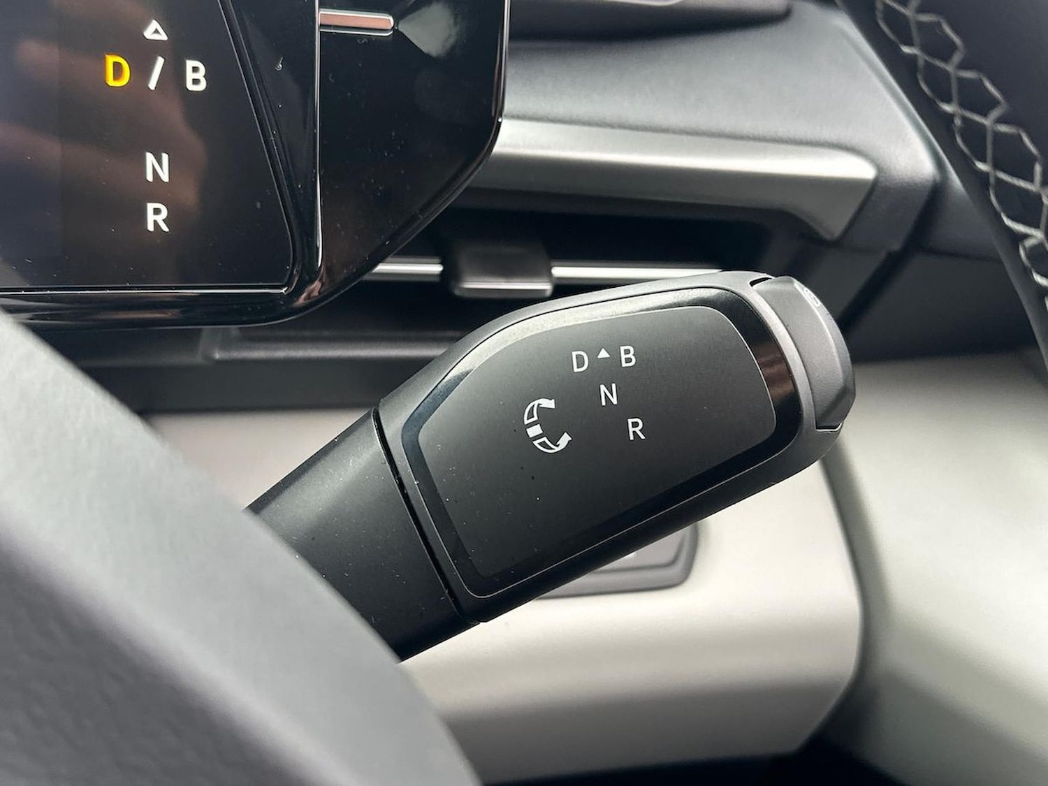 Used Ford Explorer 2025 for sale - 77629323: Photo 29