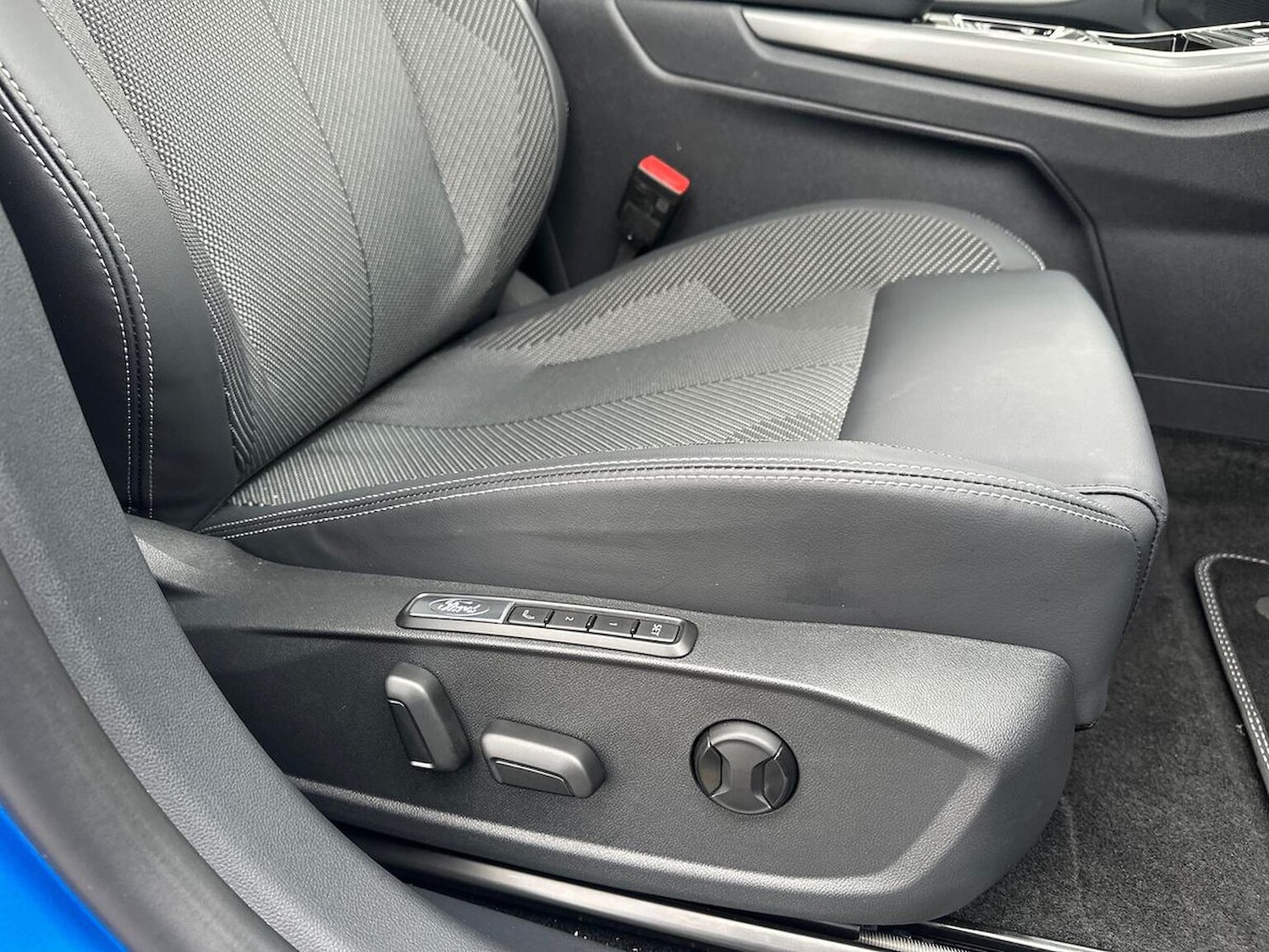 Used Ford Explorer 2025 for sale - 77629323: Photo 30