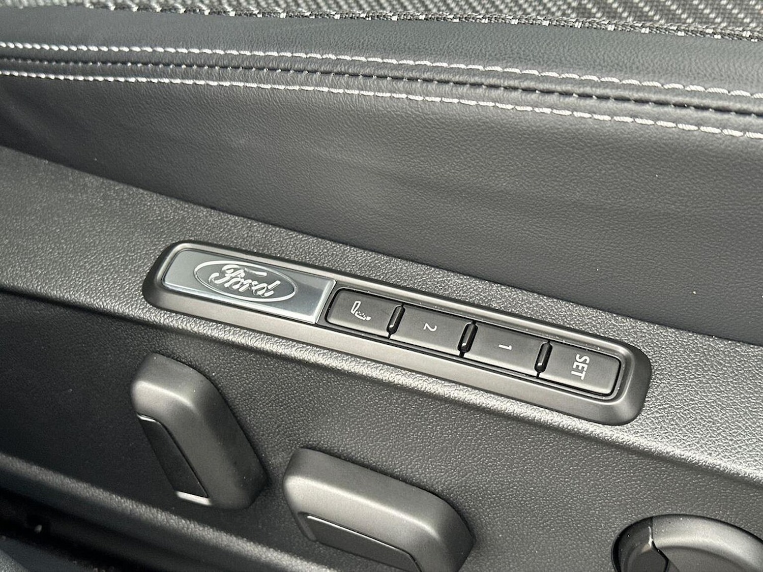 Used Ford Explorer 2025 for sale - 77629323: Photo 36