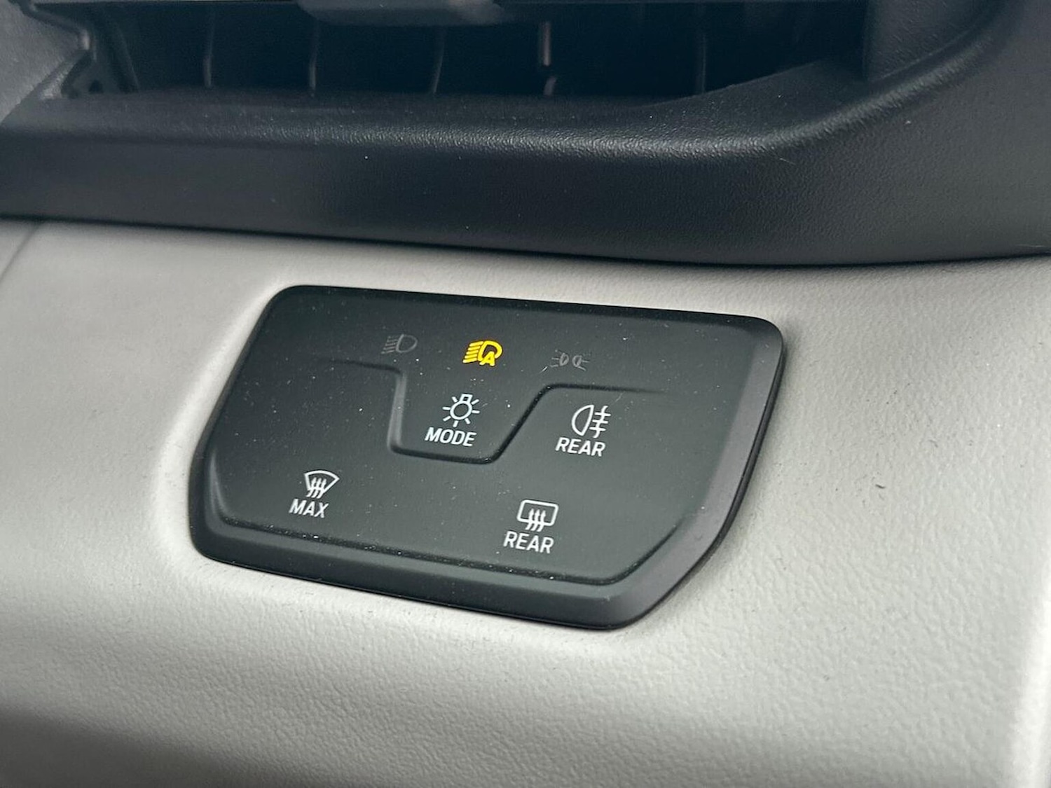 Used Ford Explorer 2024 for sale - 77639272: Photo 38