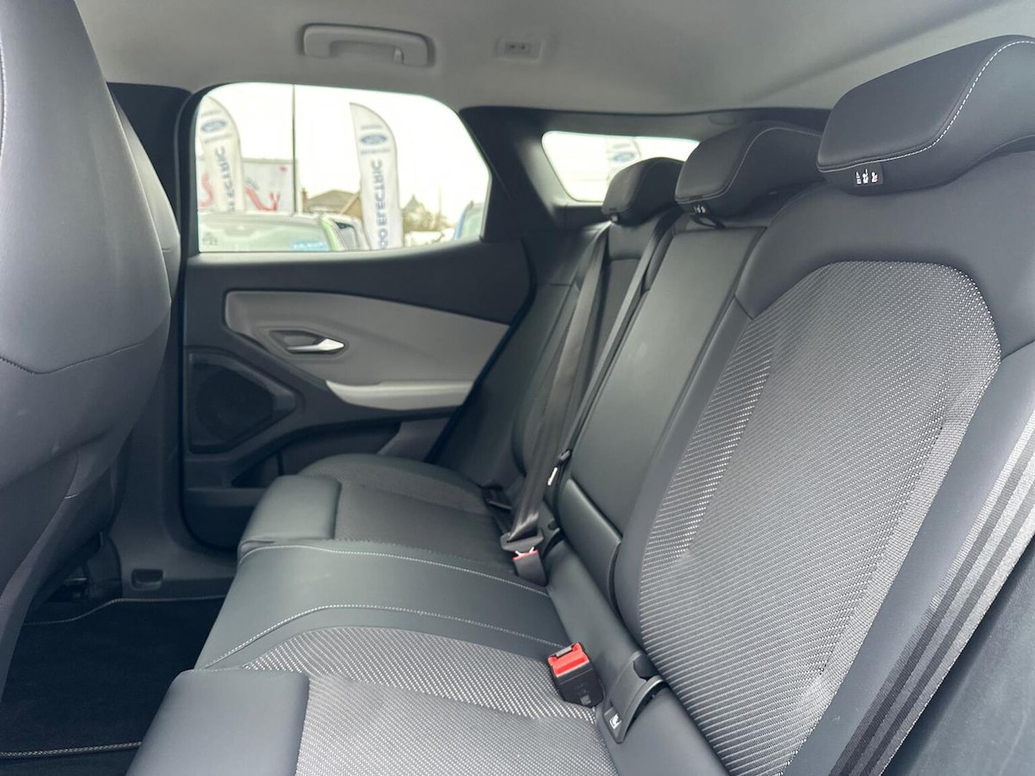 Used Ford Explorer 2024 for sale - 77775138: Photo 16