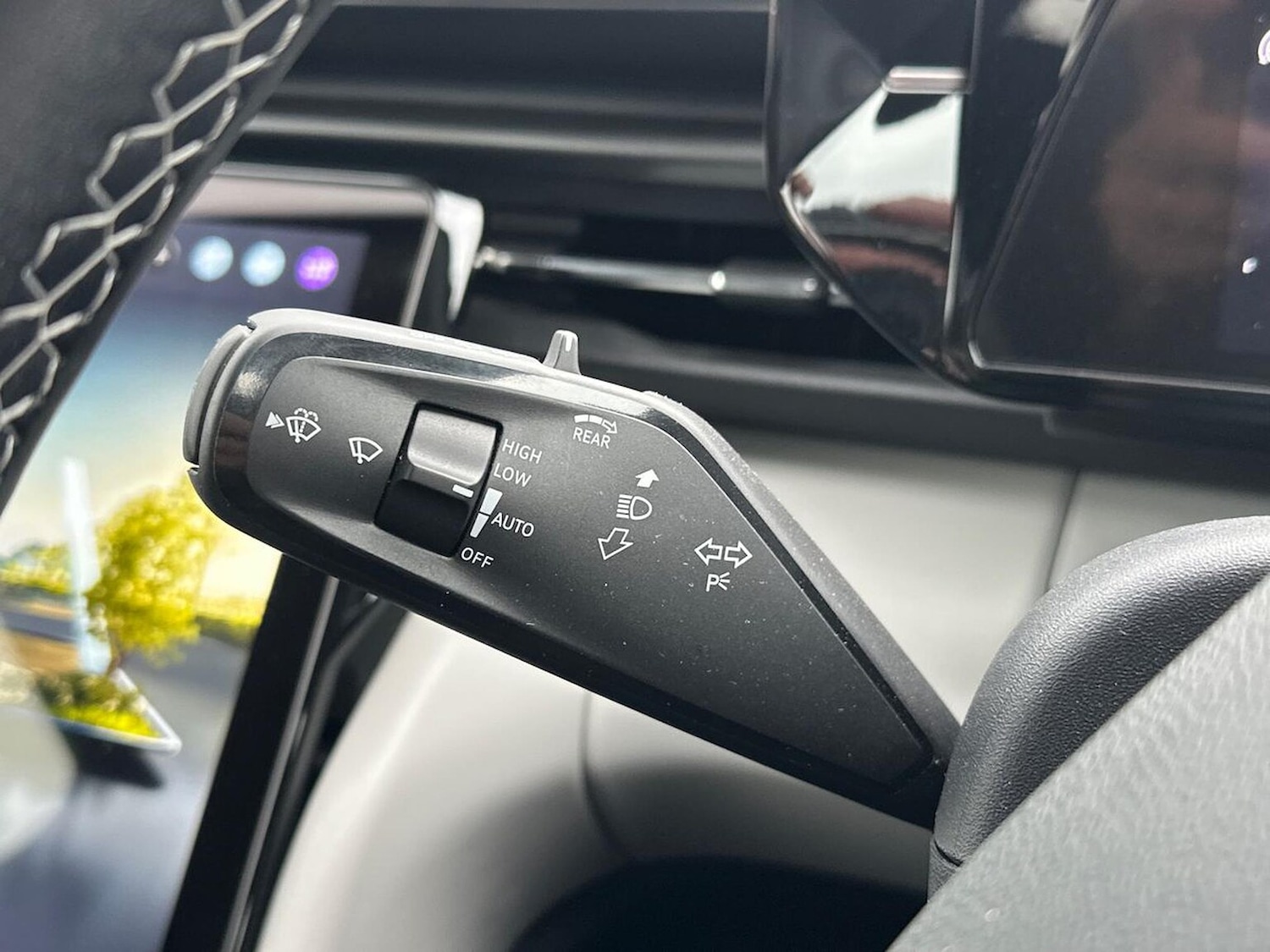 Used Ford Explorer 2024 for sale - 77775138: Photo 28