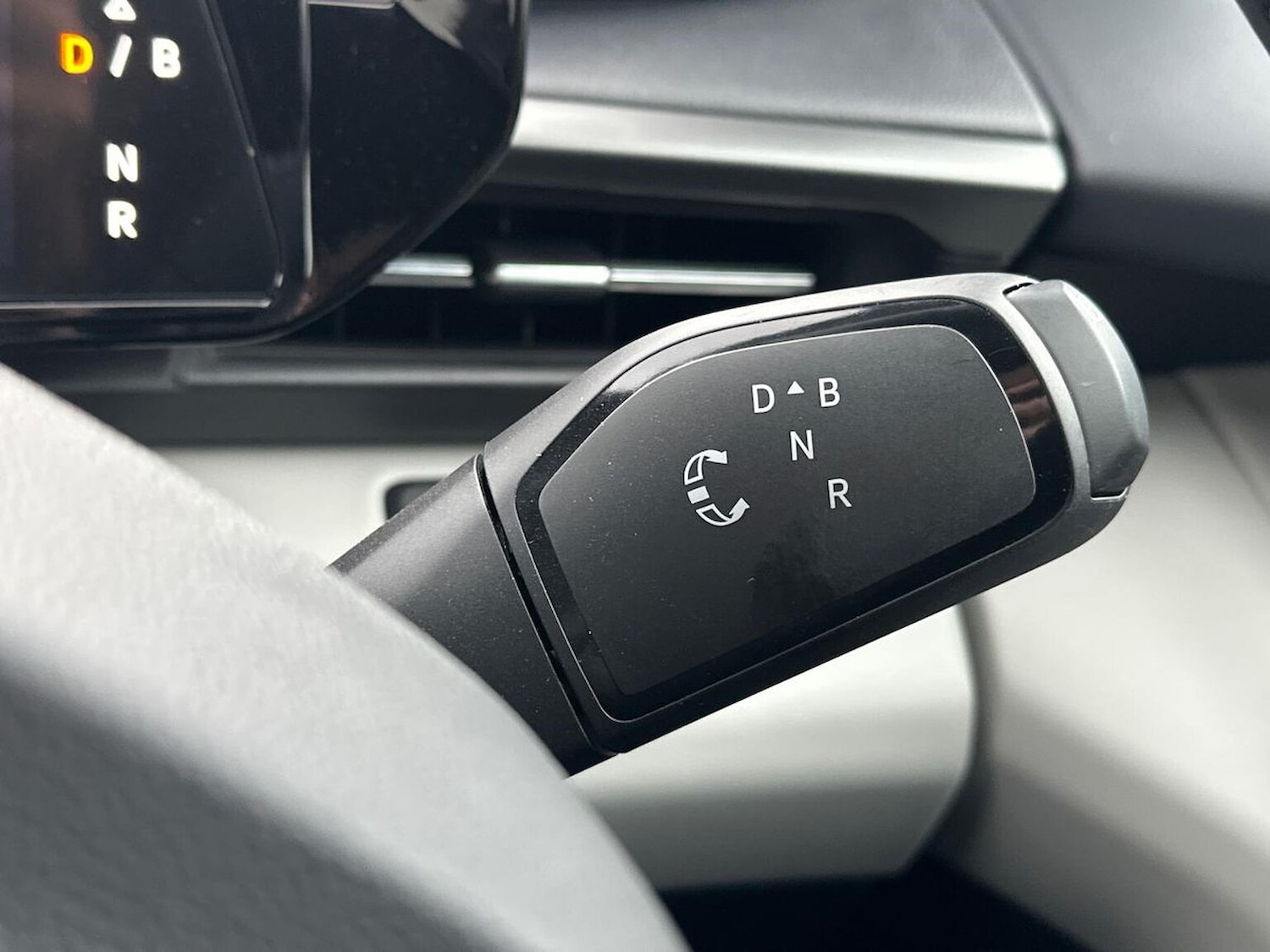 Used Ford Explorer 2024 for sale - 77775138: Photo 29