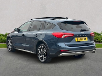 Used Ford Focus 2021 for sale - 76198447: Photo 2